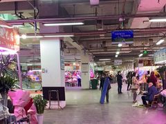 -花鸟鱼虫鲜花绿植市场(玉泉路店)