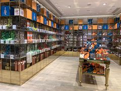 -VENCHI 闻绮(北京国贸商城店)