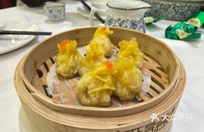 Chrysanthemum Steamed Dish