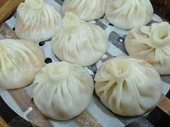 -莱莱小笼·乔艾