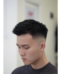 -东方先生国潮男士理发馆