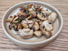 黄油蒜香菌菇-无印良品餐堂 MUJI Diner(成都太古里店)