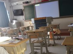 -上海市工商外国语学校