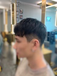 -即型男士理发工作室