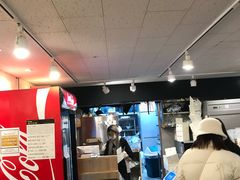 -BHC炸鸡(明洞总店)