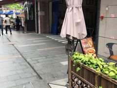 -江燕路万科里