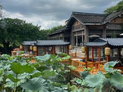 -绿茶餐厅(龙井船宴· 品牌总店)