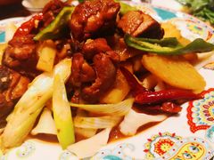新疆沙湾大盘鸡-巴依老爷新疆美食(常营店)