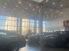 -天津波士信达奔驰4S店(卫津南路店)