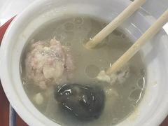 皮蛋肉饼汤-小罗子汤店(大士院总店)