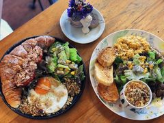 芝士金枪鱼太阳蛋可颂-251#coffee roasters(沿河东路店)