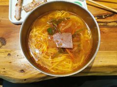 -河坝烧烤串城(金达莱店)