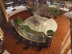 -上海滴水湖皇冠假日酒店