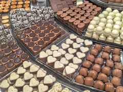 -Laderach 莱德拉(上海环贸iapm店)