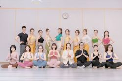 -亚太瑜伽普拉提学院