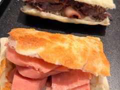 -高玛纳驴肉火烧(一世界店)