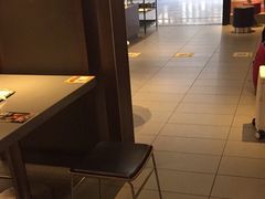 大堂-麦当劳(汉口火车站候车室店)