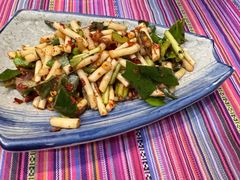 -香巴拉云南餐厅(华莱坞店)