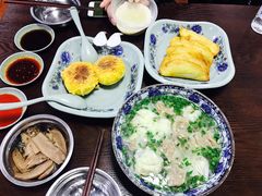 -老新隆牛肉锅贴(新街口店)