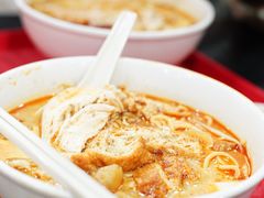 -亚王咖喱鸡米粉面