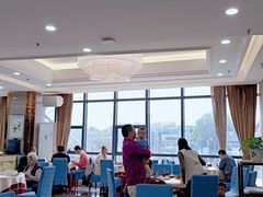 -方鼎食府