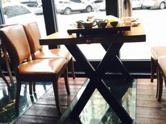 靠窗位-颐和•海鲜砂锅粥•啫啫煲(奥林匹克广场店)