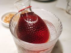 自制杨梅酒-初蓉丨遇见新川菜(亲贤街荣耀店)