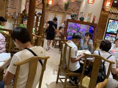 大堂-东来菜馆•手抓海鲜家常菜•海鲜锅贴(鸽子窝店)