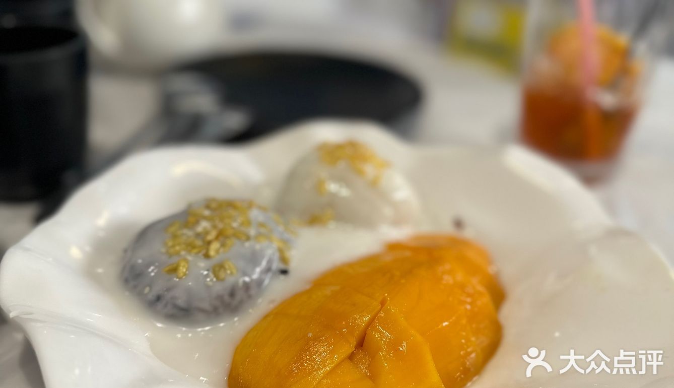 連隔離枱都聞到超香濃的胡椒味，蟹鉗超大隻又啖啖肉