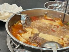 -黄利砖万峰林布依特色酸笋牛肉馆