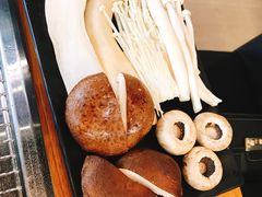 -肉甲韩国木炭烤肉(新壹街1店)