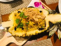 -Chom Cafe and Restaurant