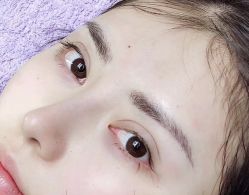 -一个差评成就的纹眉店