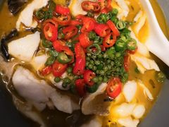 鲜椒酸汤鲈鱼-鹿港小镇(滨北店)