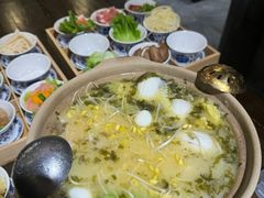 -聚汇三少·龙虾·中餐厅(莫邪路新天地店)