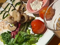 -JINNS锦时 steak&pizza(浸信会礼拜堂旧址店)