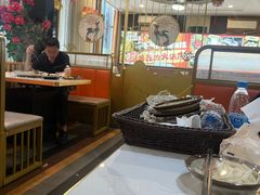 -尚品海鲜肥牛自助火锅(湖明店)