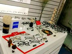 -优视力蔡司眼镜验配中心(越秀城市广场奥莱店)
