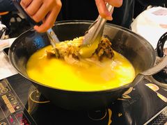 -鲜入围煮花胶鸡海鲜火锅