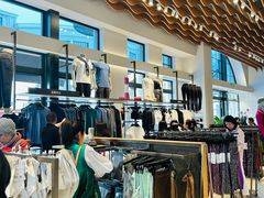 -lululemon(比斯特购物村店)