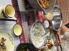 -刘姐啤酒鱼民族演艺餐厅(西街总店)