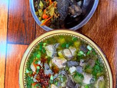-正宗李家土鸡米线店