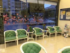 -美酷口腔牙齿矫正(江桥万达店)