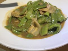 -关东小磨东北菜(上海长风大悦城店)