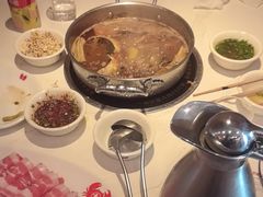 -七欣天香辣蟹火锅(闵行浦江欢乐颂店)