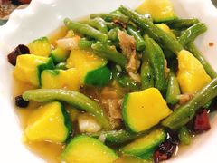 -龙翔小猪脚(龙头街店)