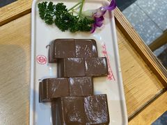 -吃城都·鱼蛙火锅(西玉龙街店)