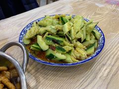 刀拍黄瓜-江城燕子大排档(江汉路步行街店)