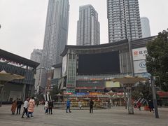 -日月光中心广场