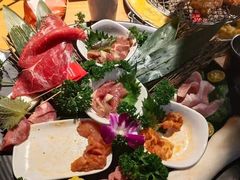 -青瓦炭韩潮烤肉(花园道店)